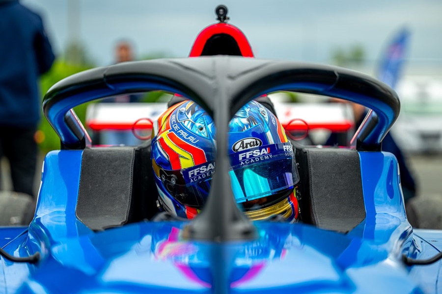 Pol López, en la lucha por el podio en la F4 francesa, hoy arranca la tercera ronda del campeonato en Pau Ville