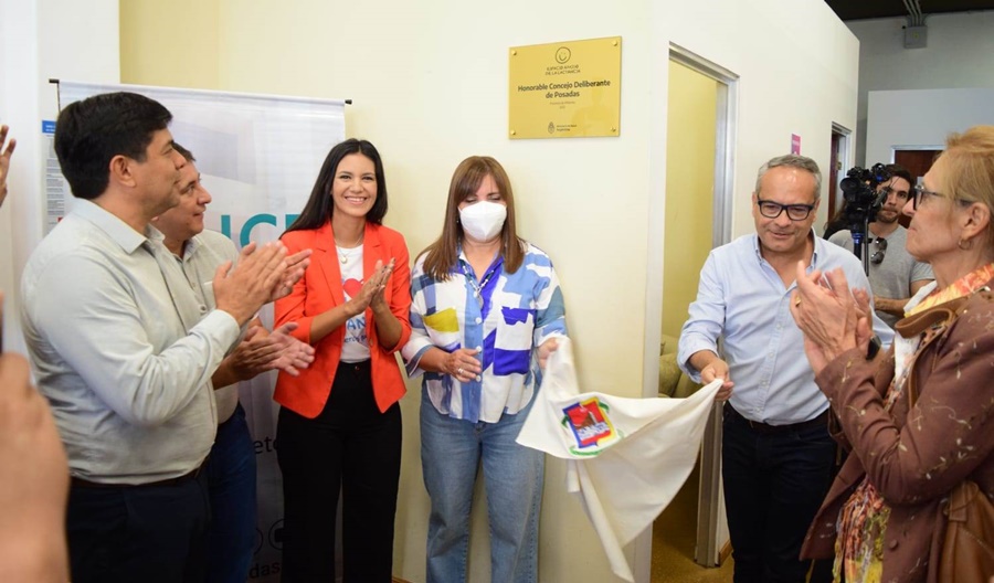 Posadas: Autoridades del HCD descubrieron la placa del Espacio de Lactancia
