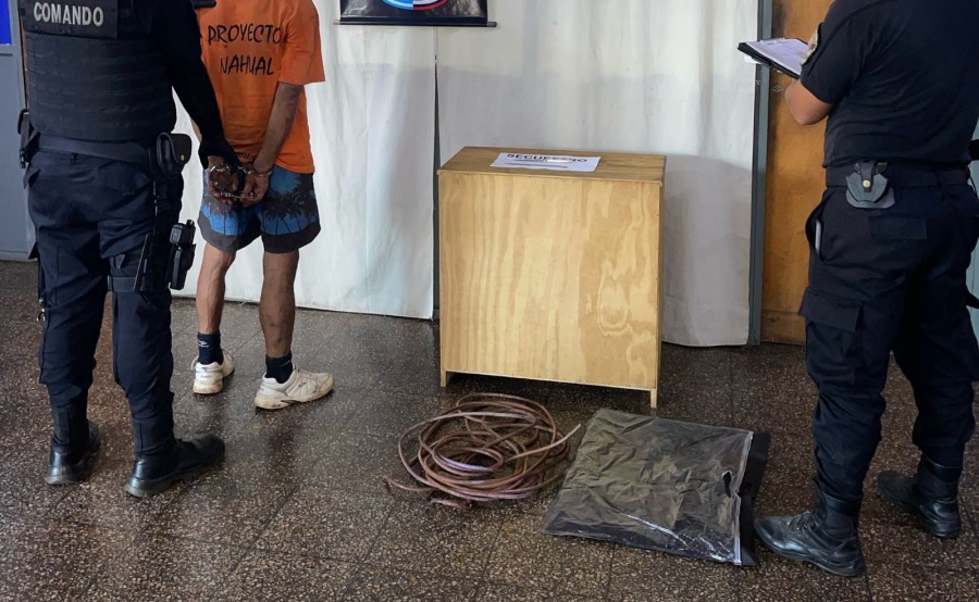 Cámaras del 911 frustraron el robo de cables del Paseo La Terminal de Posadas