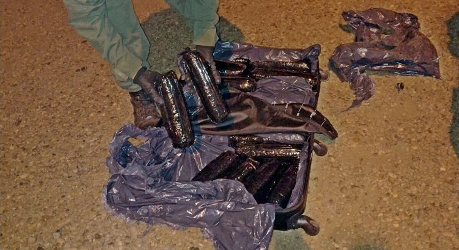 Gendarmería Nacional secuestró casi 18 kilos de marihuana, el estupefaciente se encontraba oculto dentro de una valija en un transporte de larga distancia