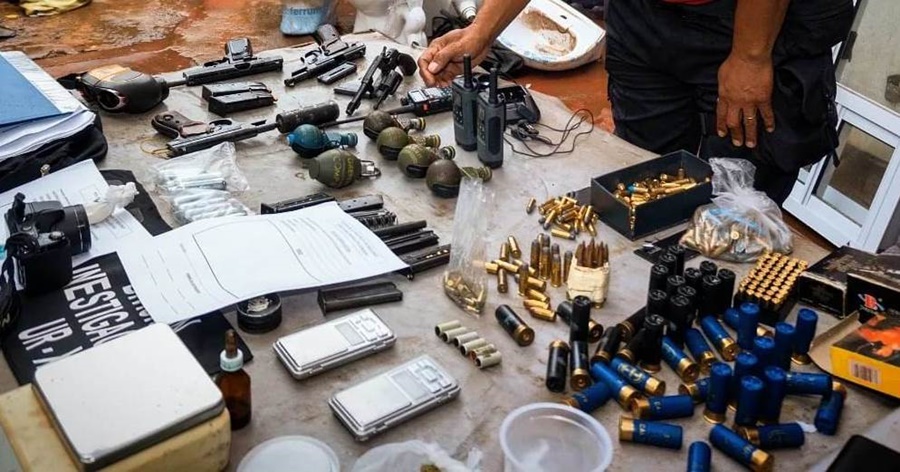 Mega operativo en Posadas: Policías de Misiones desarticularon un búnker con armas de guerra, drogas y objetos robados