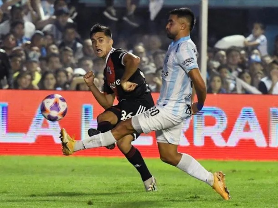 Copa de la Liga Profesional de Fútbol: Con gol de Rondón en el descuento, River Plate se impuso ante Atlético Tucumán