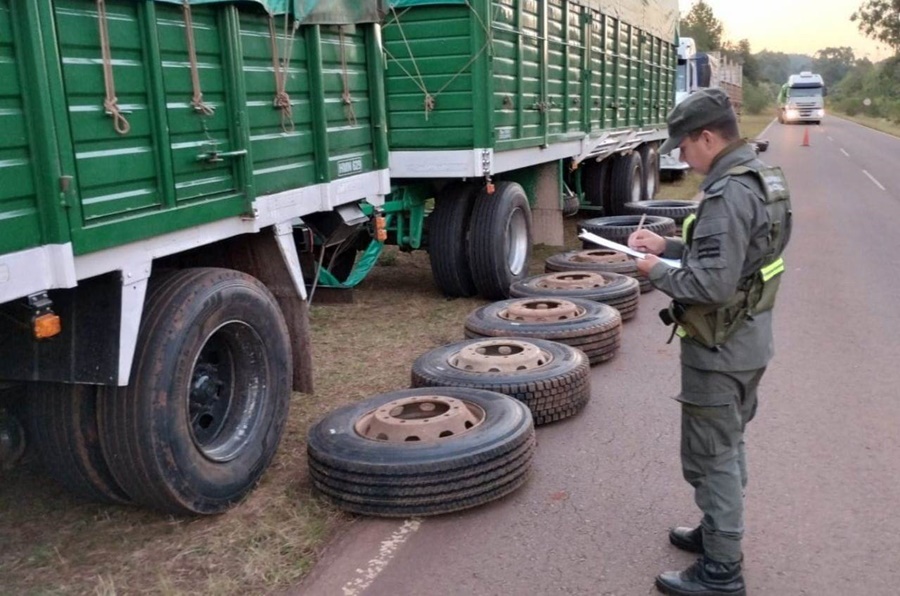 Secuestraron dieciocho cubiertas de diferentes marcas y rodados, sin el correspondiente aval aduanero