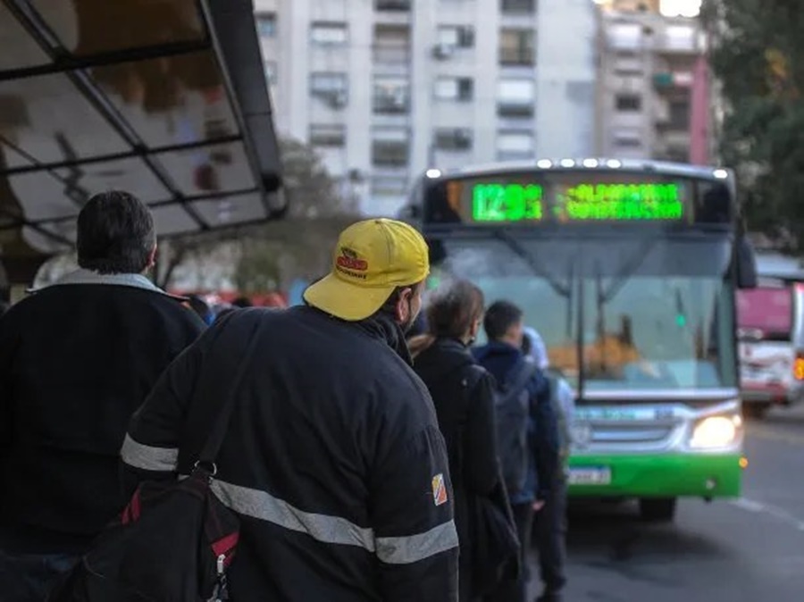 Se extenderá los días miércoles y jueves: Paro nacional de 48 horas de choferes afecta el servicio urbano y de media distancia y también alcanza a Misiones