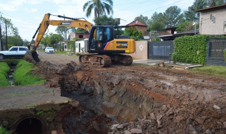 Posadas: Trabajos hidráulicos en el Barrio Los Paraísos
