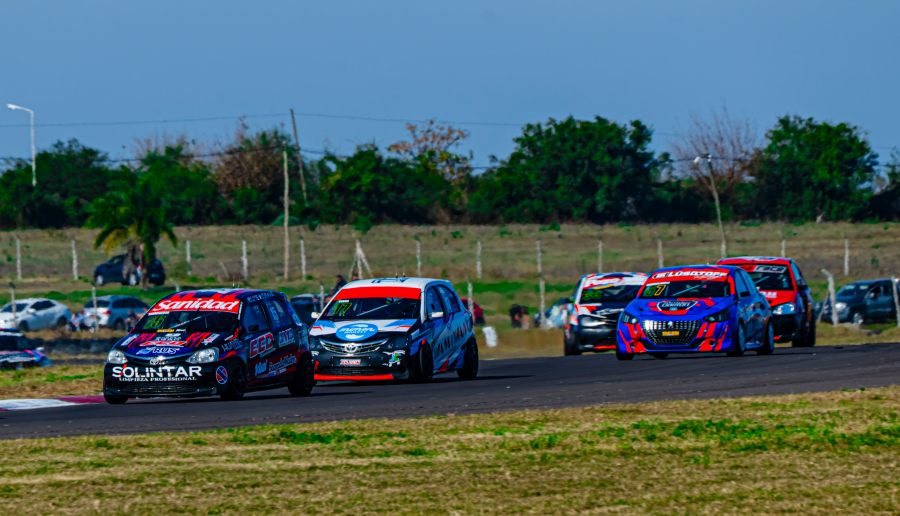Clase 3 del Turismo Pista: Gran remontada de Luciano Viana en Concepción de Uruguay, el misionero largó desde el último lugar y remontó al puesto 14