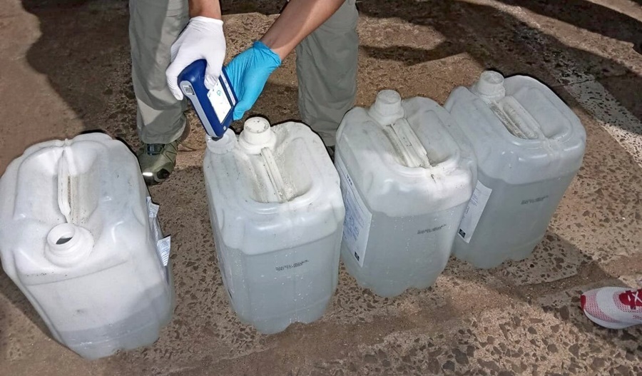 Gendarmería Nacional secuestró 70 litros de precursores químicos y marihuana por más de 30 millones de pesos