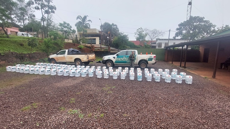 Misiones: Gendarmería Nacional realizó una incautación de herbicidas, sin documentación respaldatoria, ni habilitación para el trasporte de productos agroquímicos