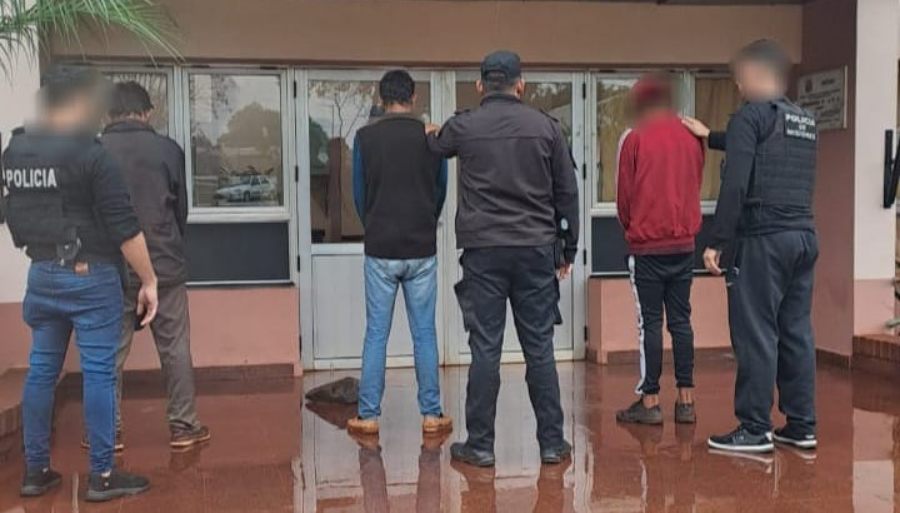 Prevención rural: Tres individuos fueron arrestados en el Municipio de Oberá por la sustracción de yerba y madera nativa