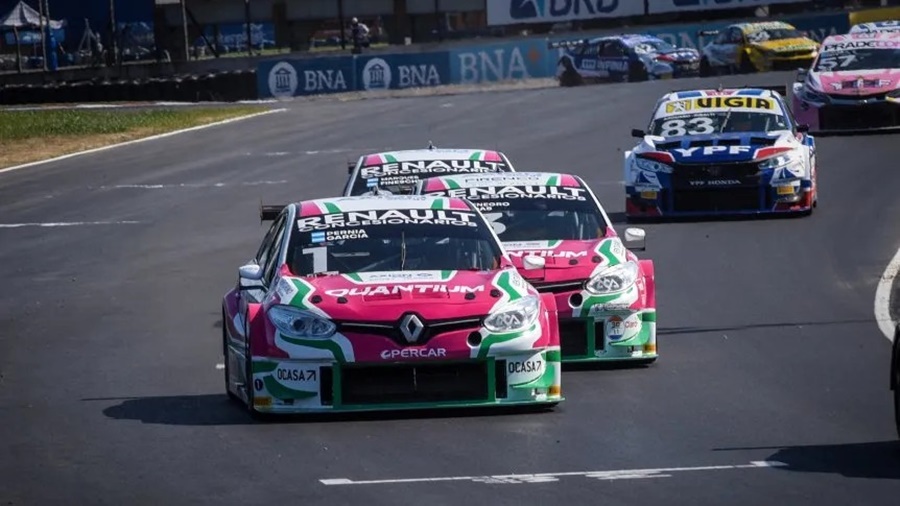 Leonel Pernía ganó los 200 kilómetros del TC2000 en Buenos Aires y gritó campeón