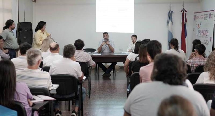 Reunión de trabajo con Directores de Hospitales y referentes administrativos y financieros de la red pública de salud misionera