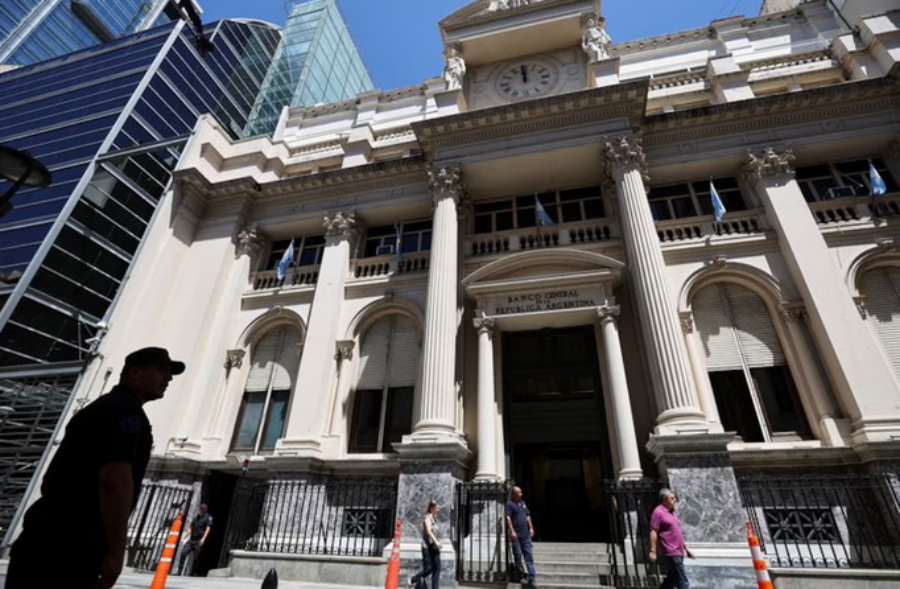 El Banco Central de la República Argentina renovó los 5.000 millones de dólares activados del Swap con China por otros 12 meses