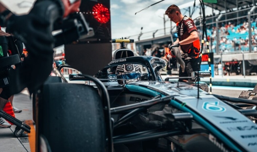 El joven piloto italiano de 18 años Andrea Kimi Antonelli conquistó por primera vez una "Pole" en Fórmula 1 y con un Mercedes, para la carrera Sprint en Miami