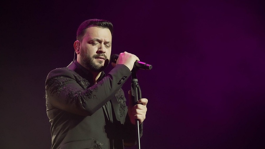 Por un accidente doméstico Lucas Sugo suspende sus presentaciones en la provincia de Misiones