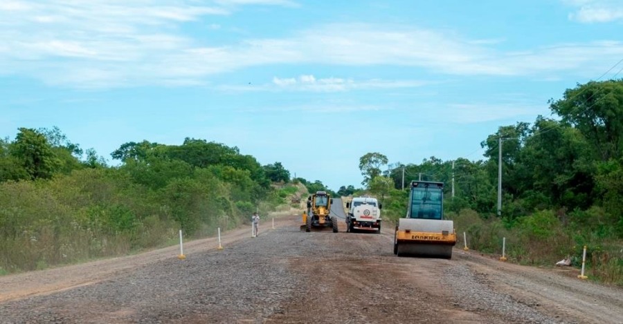 Misiones: La Dirección Provincial de Vialidad completará el asfaltado de la Ruta Provincial N° 204 hasta el Municipio de Profundidad, la obra es financiada totalmente con recursos provinciales
