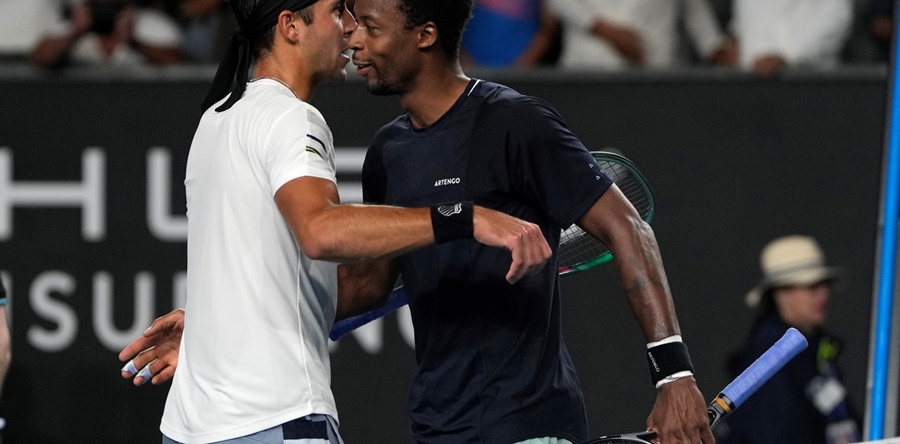 Abierto de Australia: Tomás Etcheverry barrió a otro histórico y en tercera ronda podría ir contra Djokovic