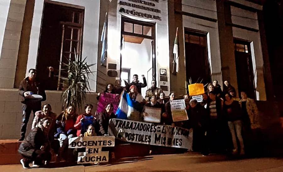 Apóstoles: Los Docentes Autoconvocados pidieron en el Honorable Concejo Deliberante que se declare la Emergencia Educativa en el Municipio