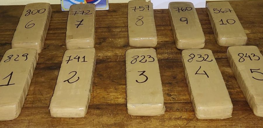 Misiones: Policías provinciales secuestraron más de siete kilos de marihuana hallados dentro de paquetes envueltos con cinta de embalaje en zona rural de la localidad de Wanda