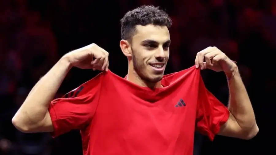 Tenis: Francisco Cerúndolo, a semifinales en Kazajistán, el argentino se impuso por 6-2 y 6-3 ante Alexander Shevchenko y se metió entre los cuatro mejores del Almaty Open