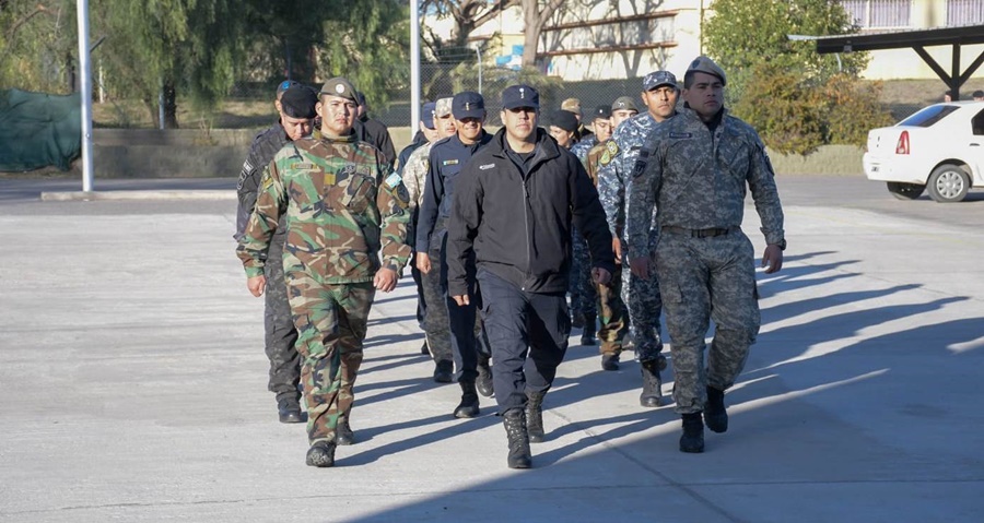 Penitenciarios misioneros destacados en un curso de infantería en la provincia de Córdoba