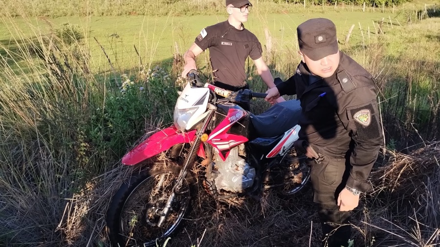 Apóstoles: La Policía de Misiones recuperó la motocicleta sustraída en el Barrio Timbó Relocalizado