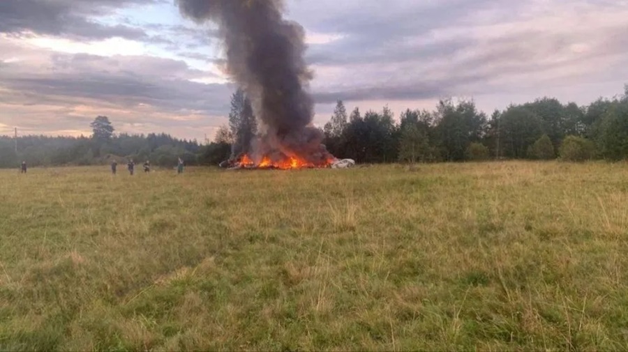 Yevgeny Prigozhin, líder del Grupo Wagner, estaba a bordo de un avión que se estrelló, según medios estatales rusos
