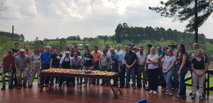 En el Municipio de Dos de Mayo , ultiman detalles para el Tercer Remate de la Sociedad Rural Ovina Caprina Equina y Porcina de la Provincia de Misiones