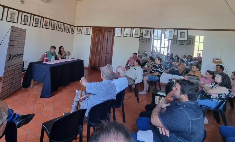 Concepción de la Sierra: Productores y dirigentes agrarios de la zona sur de Misiones mantuvieron una reunión con el Intendente, donde se abordó la preocupación por el precio del kilo de hoja de la yerba mate