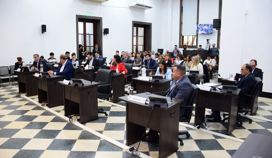 Con grandes iniciativas, se realizó una nueva sesión ordinaria