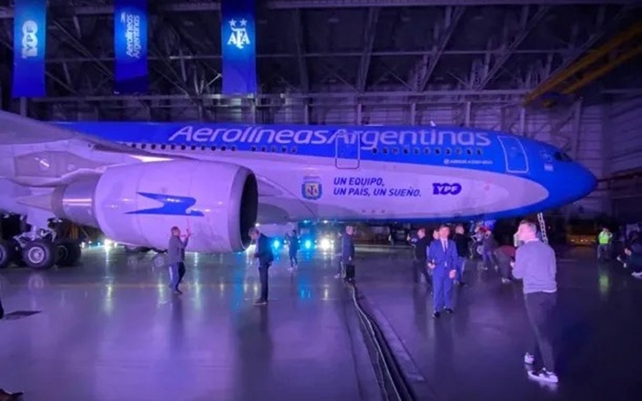Furor por la Scaloneta: Se agotó en media hora el vuelo de Aerolíneas Argentinas a Qatar y se confirmó otra salida