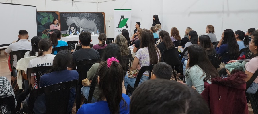 Apóstoles: Se dio comienzo el Curso de Lengua de Señas Argentina, con una matrícula de más de sesenta participantes y tendrá una duración de ocho meses