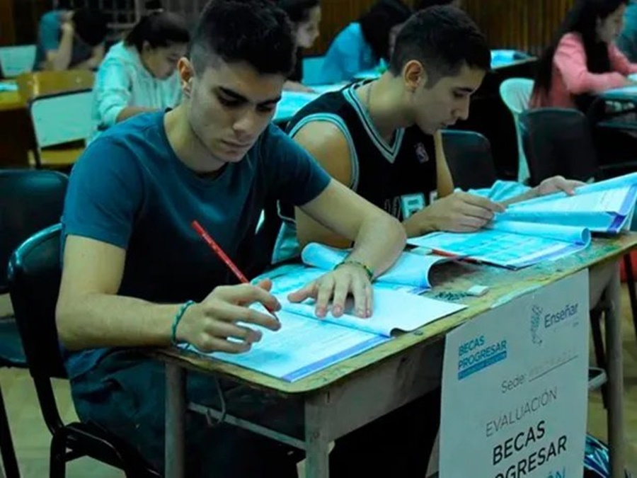 Becas Progresar: Anunciaron un aumento del 22%, del programa que reciben 1,7 millones de estudiantes