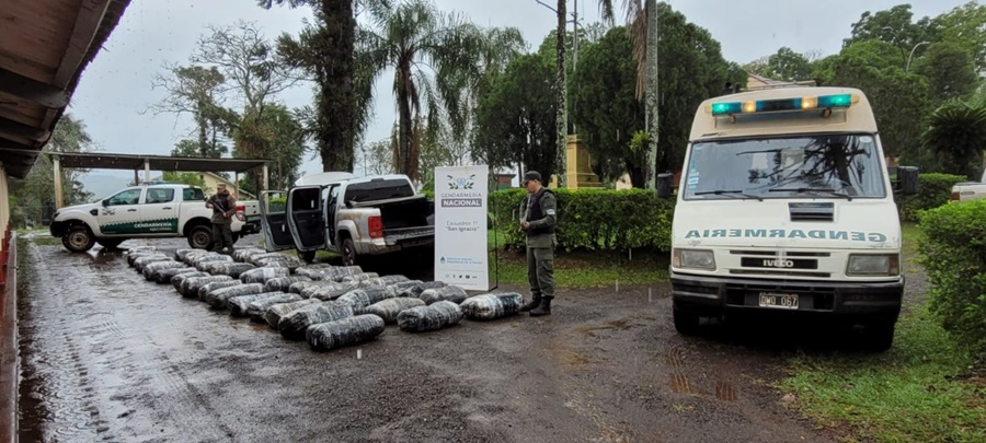 Narcotráfico: Gendarmería Nacional Argentina incautó más de cuatrocientos sesenta kilos de marihuana en Misiones