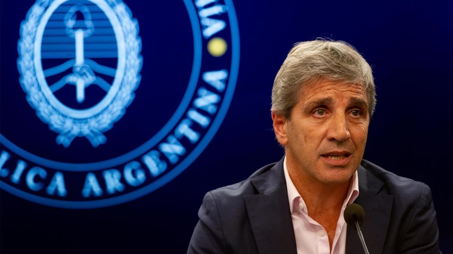 Con el aumento del 27,18%: Caputo dijo que con el bono de 70.000 pesos, la jubilación mínima totalizará en casi 205.000 pesos