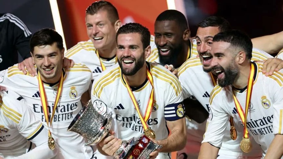 Real Madrid goleó a Barcelona y se consagró campeón de la Supercopa de España