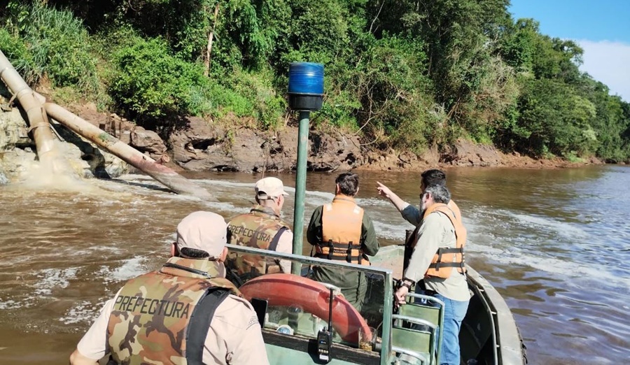 Tras el análisis de las muestras tomadas en el Río Paraná, multarán a la Empresa Papel Misionero