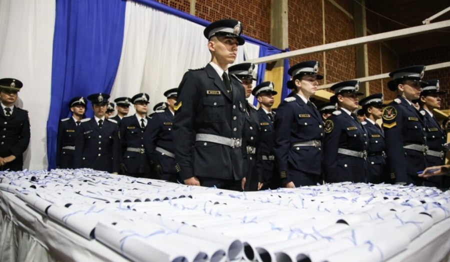 Egresaron 356 nuevos agentes de la Policía de la provincia de Misiones