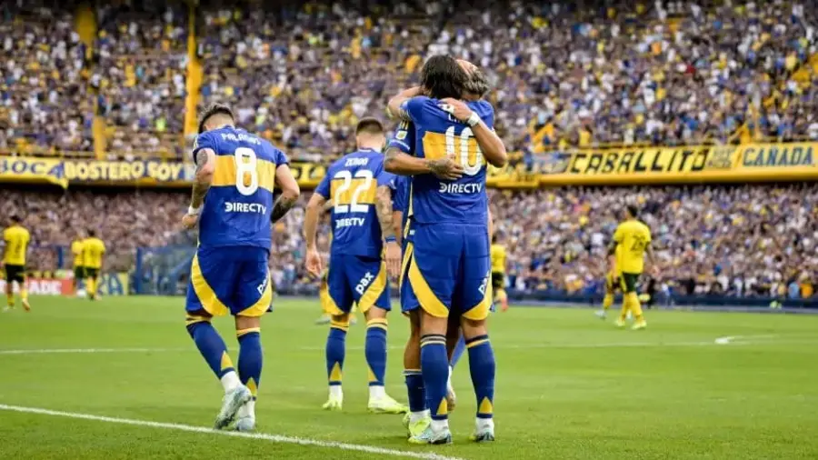 Torneo Apertura de la Liga Profesional de Fútbol: Boca Juniors goleó con contundencia a Defensa y Justicia y lidera en soledad la zona A