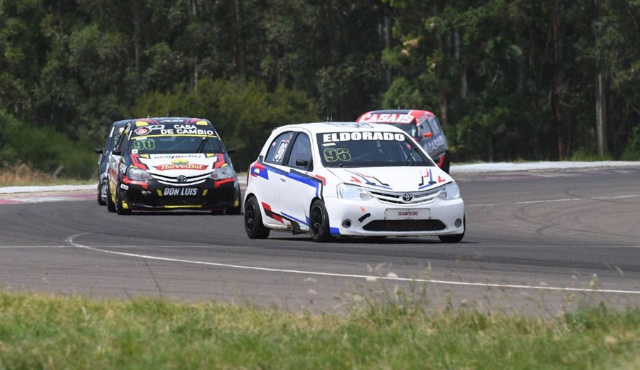 Luciano Viana se alista para el tercer compromiso del año en la Clase 3 del Turismo Pista que se disputará este fin de semana en el Autódromo de Concordia
