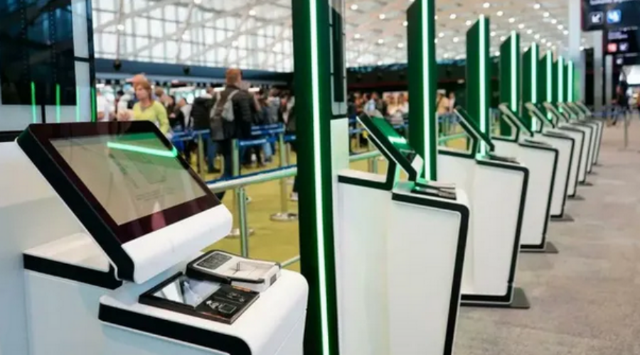 Por Decreto: El Gobierno Nacional modificó la Ley de Migraciones, habilita cobro en salud y universidades, restringe ciudadanía y endurece deportaciones