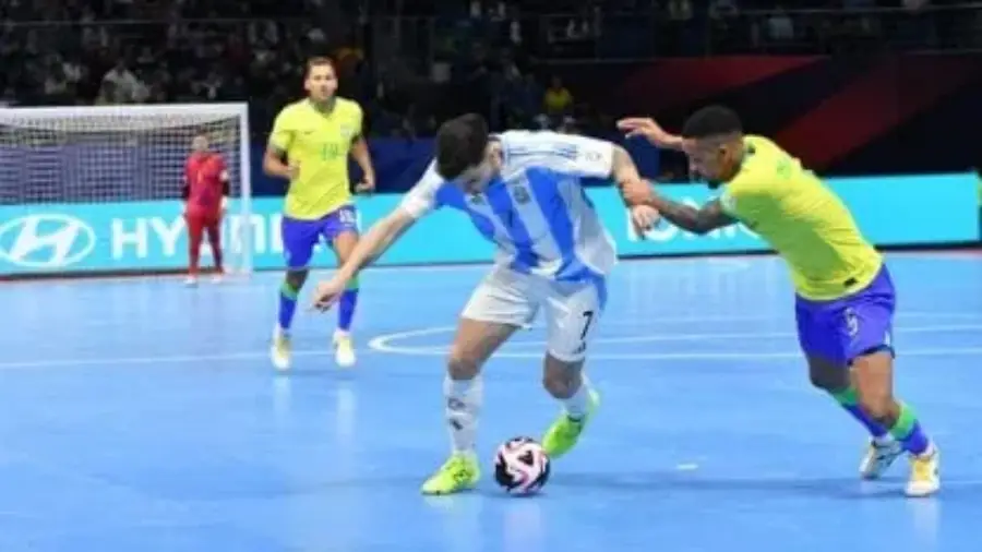 Uzbekistán: La Selección Argentina estuvo cerca del milagro, pero no pudo con Brasil en la final del Mundial de Futsal 2024