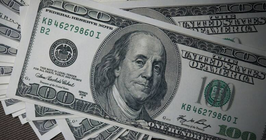 Golpe electoral: Al inicio de la jornada, el dólar sube y alcanza el techo de la banda en algunos bancos, el salto del tipo de cambio en algunas entidades se acerca al 6%