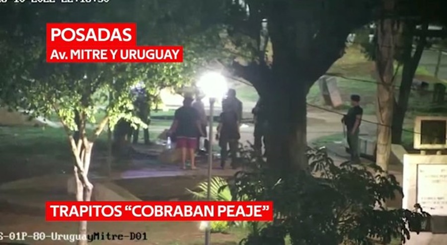 Posadas: Detuvieron a "trapitos" cobrando peaje en plena avenida