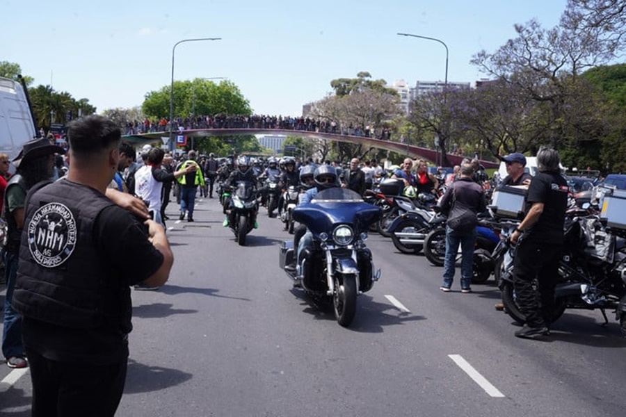 Masiva protesta de motociclistas tras el crimen del empresario Andrés Blaquier: "Nos están cazando con total impunidad"