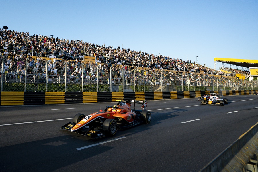 Mari Boya, cuarto en Macau: El español roza el podio en su debut en el Gran Premio de Macau