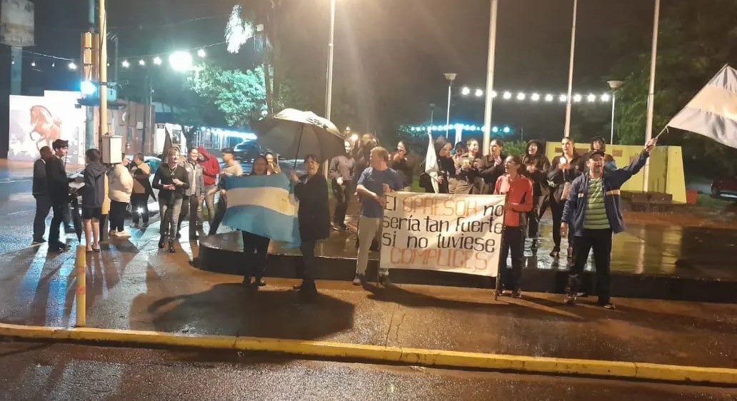Mirta Macena: "El reclamo docente se va intensificando en todas las escuelas de Misiones porque el salario de los colegas no alcanza para nada"