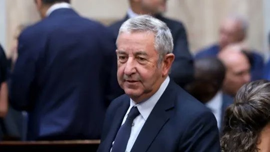 Buscan llevarlo a GMT-4: Julio Cobos propuso cambiar el huso horario de Argentina para ahorrar energía