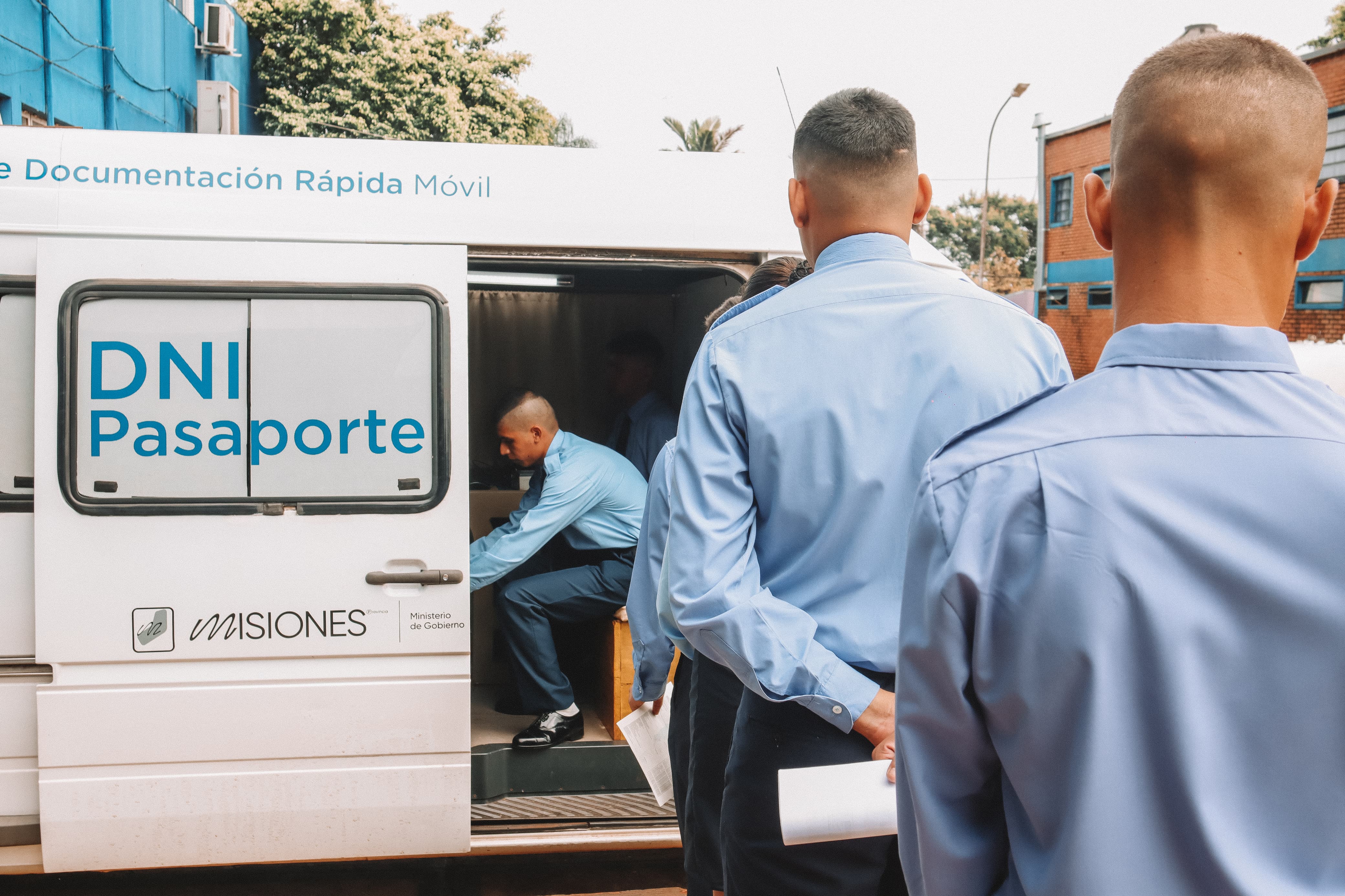 Misiones: El Registro Provincial de las Personas agiliza la entrega de documentación a ingresantes de la Universidad de las Fuerzas