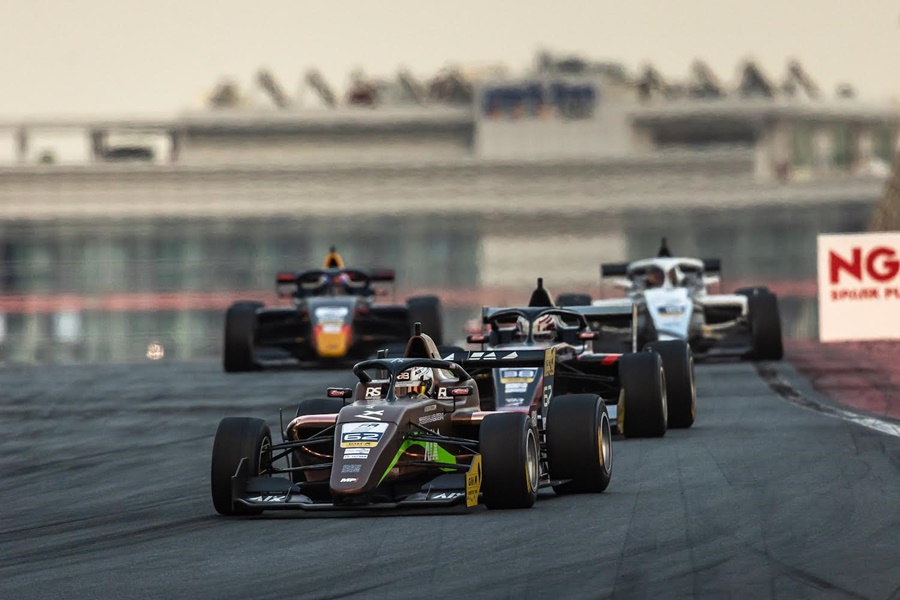 Complicada primera cita para Brad Benavides en&nbsp;la Fórmula Regional de Medio&nbsp;Oriente, el americano tiene el foco puesto ya en la próxima carrera en Kuwait