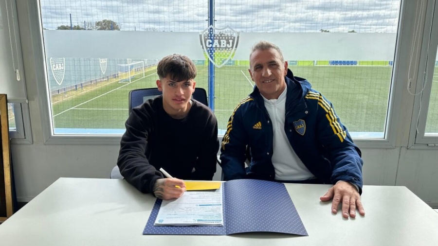 De Candelaria a Boca Juniors: Ezequiel Vidal González firmó su primer contrato profesional